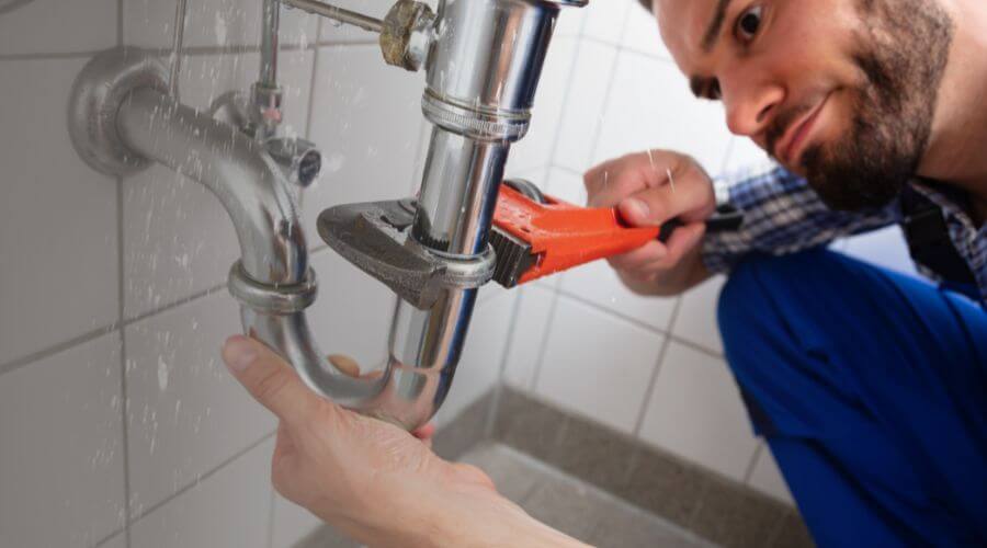 Professional clogged toilet repair services in Rocky Comfort, MO